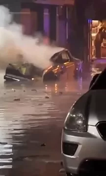 ليلة رعب في الثغر.. إعصار مفاجئ يخترق الإسكندرية ويقلب الشوارع رأسًا على عقب 10 - جريدة الجمهورية 10 42 - جريدة الجمهورية