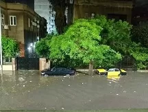ليلة رعب في الثغر.. إعصار مفاجئ يخترق الإسكندرية ويقلب الشوارع رأسًا على عقب 11 - جريدة الجمهورية 11 37 - جريدة الجمهورية