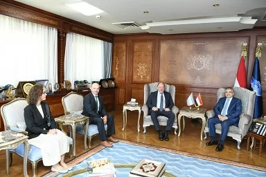 تعزيز الشراكة البحرية.. «قناة السويس» ترحب بالتعاون مع «الأرجنتين» في الخدمات اللوجستية 3 - جريدة الجمهورية 12 5 - جريدة الجمهورية