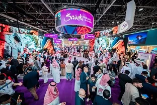 نجاح «سعودي» باهر في دبي..«الهيئة السعودية للسياحة» تحتفي بإنجازاتها وشراكاتها خلال سوق السفر العربي 2 - جريدة الجمهورية 2 18 - جريدة الجمهورية