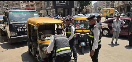 الزقازيق.. حملة مكثفة لضبط التوك توك المخالف وغير المرخص 2 - جريدة الجمهورية 2 65 - جريدة الجمهورية