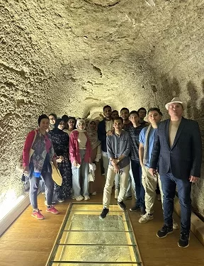 رحلة في عمق التاريخ.. «طلاب مطروح» يستكشفون آثار سقارة والجيزة والمتحف المصري في تدريب ميداني