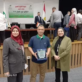 «يوم التميز والعطاء».. نقابة البريد برمسيس تكرم 16 من العاملين المبدعين 20 - جريدة الجمهورية 20 5 - جريدة الجمهورية