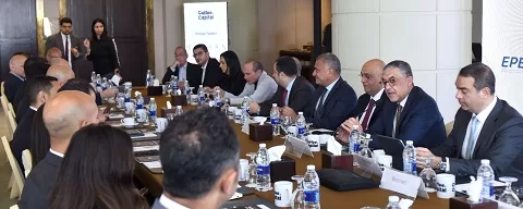 في أولى حلقاتها.. «Coffee & Capital» تفتح آفاق الحوار حول الاستثمار وريادة الأعمال 3 - جريدة الجمهورية 3 56 - جريدة الجمهورية