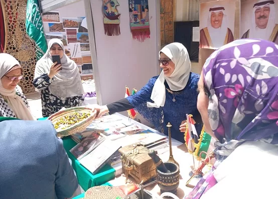 المكتب الثقافي الكويتي بالقاهرة يشارك في الملتقى السادس للشعوب بجامعة حلوان 2 - جريدة الجمهورية 3492352f ee71 481b 98cf 545b097b4ace - جريدة الجمهورية
