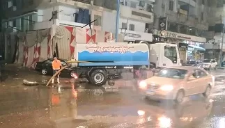 بعد ليلٍ طويل.. الإسكندرية تنجح في رفع مياه الأمطار لكن تظل في «حالة تأهب» 8 - جريدة الجمهورية 4 204 - جريدة الجمهورية