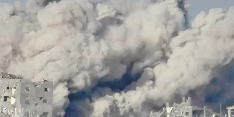 منظمات دولية  تحذر: لا خيام  ولا طعام.. والآلاف على «حافة الموت»