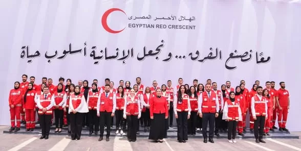 السيدة انتصار السيسى: الهلال الأحمر المصري يجسد أسمى معاني الإنسانية والعمل التطوعي 4 - جريدة الجمهورية 495377766 1263512348466363 3354028369393453438 n - جريدة الجمهورية