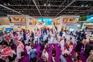 نجاح «سعودي» باهر في دبي..«الهيئة السعودية للسياحة» تحتفي بإنجازاتها وشراكاتها خلال سوق السفر العربي 5 - جريدة الجمهورية 5 12 - جريدة الجمهورية