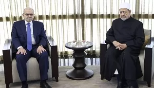 رئيس وزراء لبنان يجدد دعوته للإمام الأكبر لزيارة بيروت.. ترحيب رسمي وشعبي