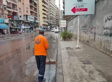 ليلة رعب في الثغر.. إعصار مفاجئ يخترق الإسكندرية ويقلب الشوارع رأسًا على عقب 5 - جريدة الجمهورية 5 170 - جريدة الجمهورية