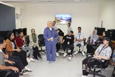 «بناء الوعي ومواجهة التطرف».. شباب الجامعات في حوار مفتوح بمعهد إعداد القادة 8 - جريدة الجمهورية 5 33 - جريدة الجمهورية