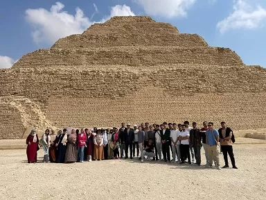 رحلة في عمق التاريخ.. «طلاب مطروح» يستكشفون آثار سقارة والجيزة والمتحف المصري في تدريب ميداني 4 - جريدة الجمهورية 5 48 - جريدة الجمهورية