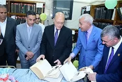 «رئيس جامعة سوهاج» يفتتح مكتبتين تضمّان«3057» كتابًا ومعرضًا طلابيًا 3 - جريدة الجمهورية 5 53 - جريدة الجمهورية