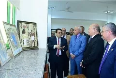 «رئيس جامعة سوهاج» يفتتح مكتبتين تضمّان«3057» كتابًا ومعرضًا طلابيًا 2 - جريدة الجمهورية 6 36 - جريدة الجمهورية