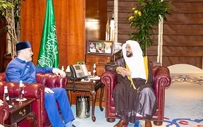 «وزير الشؤون الإسلامية» بالمملكة يستقبل نائب رئيس الإدارة الدينية لـ«مسلمي روسيا» لبحث التعاون الإسلامي