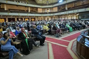 جامعة القاهرة تحتفل بتخريج دفعة جديدة من كلية حقوق السوربون.. وتؤكد التميز الأكاديمي 4 - جريدة الجمهورية 7 87 - جريدة الجمهورية