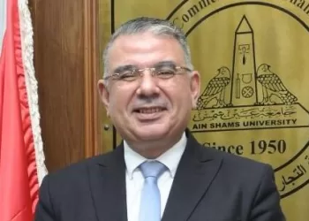 بيان عاجل من «تجارة عين شمس» يكشف تفاصيل أزمة مصروفات الشعبة الإنجليزية 6 - جريدة الجمهورية «فريد محرم فريد» عميدًا لكلية التجارة جامعة عين شمس