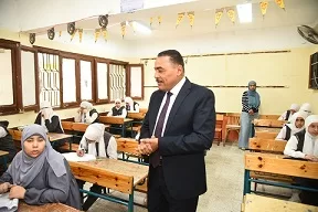 «محافظ مطروح» يتفقد لجان الامتحانات مع انطلاق ماراثون الشهادة الإعدادية 8 - جريدة الجمهورية 8 80 - جريدة الجمهورية