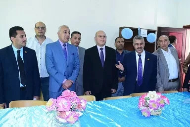«رئيس جامعة سوهاج» يفتتح مكتبتين تضمّان«3057» كتابًا ومعرضًا طلابيًا 5 - جريدة الجمهورية 9 16 - جريدة الجمهورية