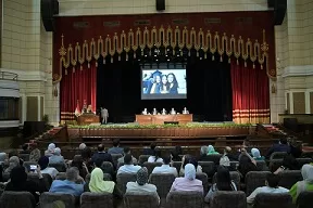 جامعة القاهرة تحتفل بتخريج دفعة جديدة من كلية حقوق السوربون.. وتؤكد التميز الأكاديمي 6 - جريدة الجمهورية 9 45 - جريدة الجمهورية