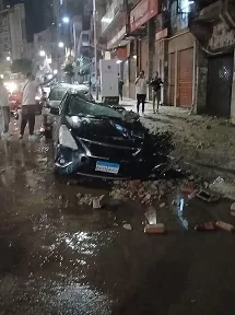 ليلة رعب في الثغر.. إعصار مفاجئ يخترق الإسكندرية ويقلب الشوارع رأسًا على عقب 9 - جريدة الجمهورية 9 53 - جريدة الجمهورية