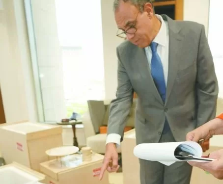 استرداد 25 قطعة أثرية نادرة.. كانت مهربة لأمريكا