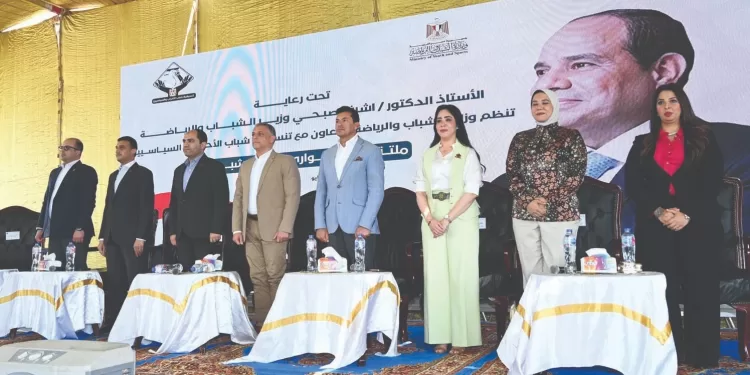 صبحى فى جلسة حوارية مع شباب مدن القناة: هدفنا إعداد كوادر قادرة على قيادة المستقبل 1 - جريدة الجمهورية صبحى فى جلسة حوارية مع شباب مدن القناة: هدفنا إعداد كوادر قادرة على قيادة المستقبل