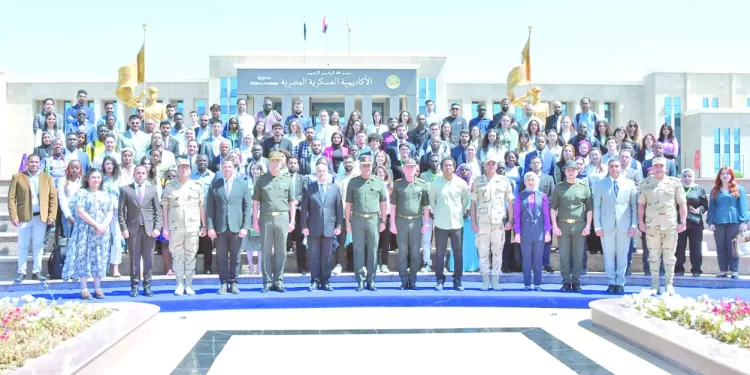 عرض الخليج ينقذ الأهلى