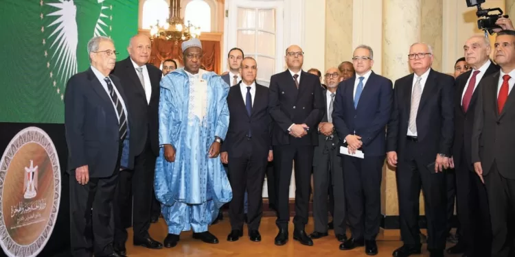 عرض الخليج ينقذ الأهلى