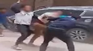 علي طريقة بلطجية الشوارع.. يذبح زميله بـ«كـتر» ويشوه وجهه أمام الطلاب