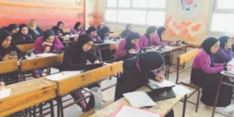 ممنوع الألغاز والأسئلة «الخارجة عن النص»: اليوم.. انطلاق امتحانات الشهادة الإعدادية