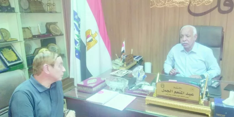 عبدالمنعم الجمل رئيس الاتحاد العام لنقابات عمال مصر لـ«الجمهورية الأسبوعى» : المشروعات القومية.. «بوابة العبور» للمستقبل