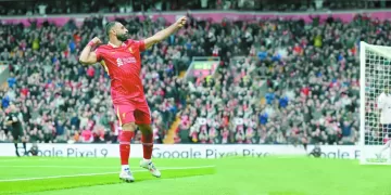صلاح أفضل لاعب فى البريميرليج من رابطة الكتاب