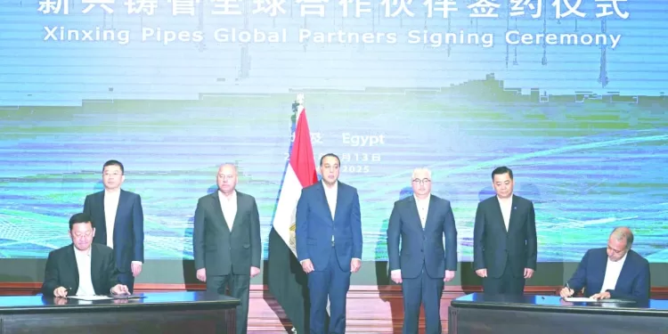 رئيس الوزراء يفتتح مصنعى «شين شينج» الصينى وتوسعات «هيات إيجيبت» التركى بالعين السخنة