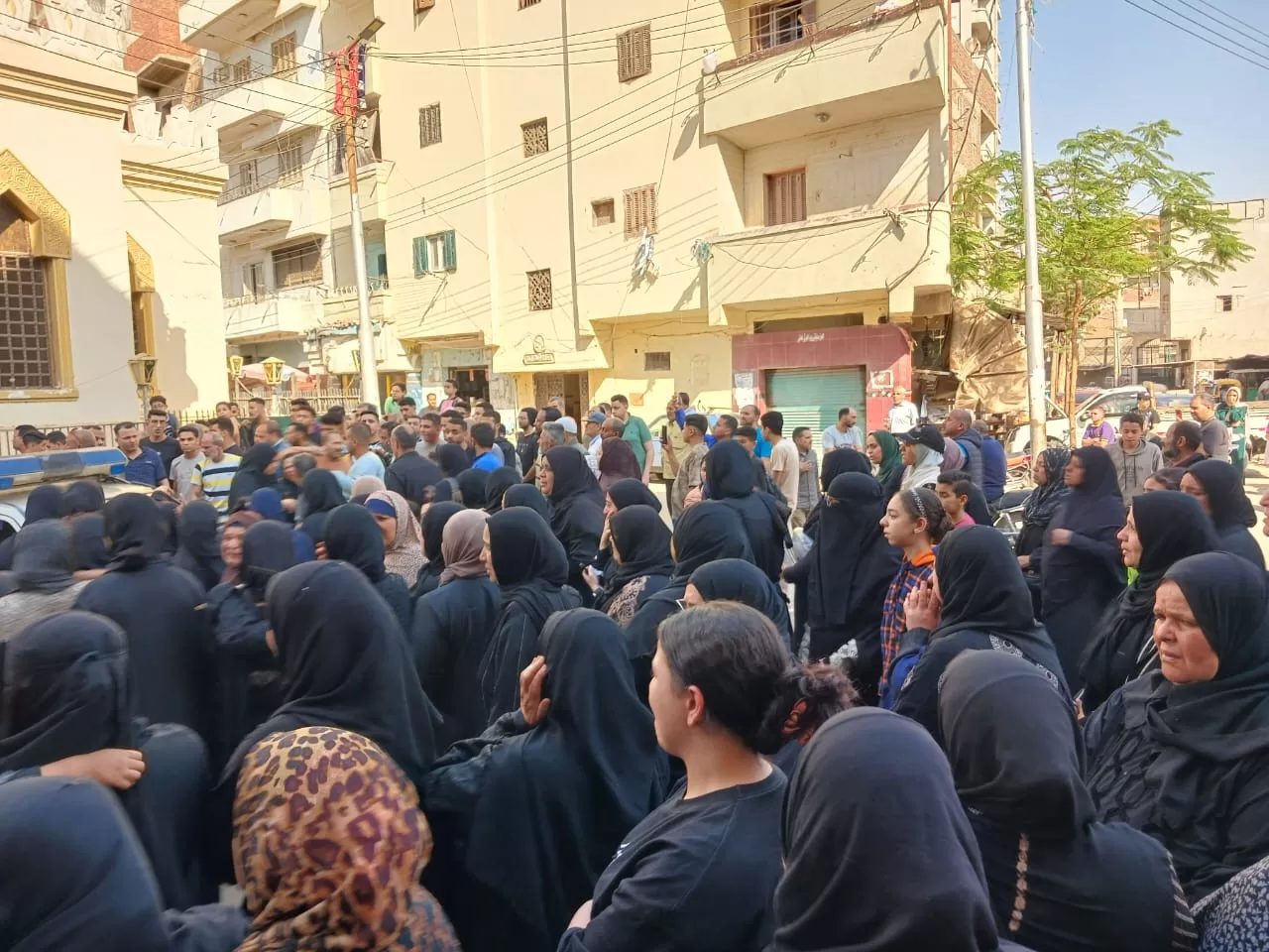 بين أوراق الكتب ودموع الأهل.. رحيل طالبة علوم أبكت الزقازيق 5 - جريدة الجمهورية WhatsApp Image 2025 05 05 at 5.56.15 PM 2 - جريدة الجمهورية