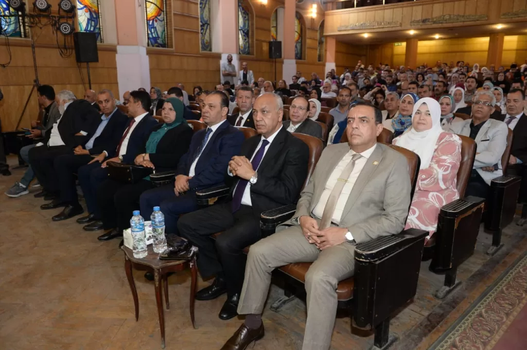 مؤتمر «عيد عمال الصحافة» يُكرّم روّاد العطاء في القطاعات الإنتاجية 3 - جريدة الجمهورية WhatsApp Image 2025 05 07 at 1.49.46 PM 2 - جريدة الجمهورية
