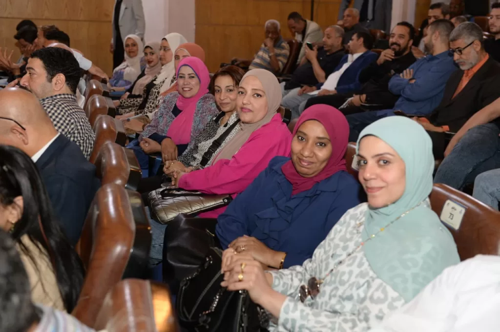 مؤتمر «عيد عمال الصحافة» يُكرّم روّاد العطاء في القطاعات الإنتاجية 9 - جريدة الجمهورية WhatsApp Image 2025 05 07 at 1.49.49 PM 3 - جريدة الجمهورية