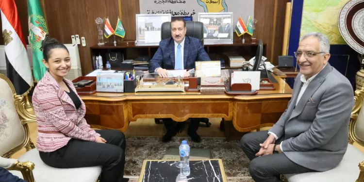 محافظ المنوفية يشيد بـ«مايفن عماد» صاحبة براءة اختراع لعلاج السرطان ويوجه بدعمها