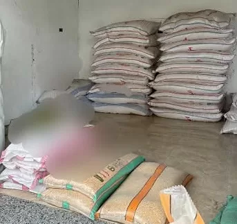 ضبط 40 طن أسمنت و500 إطار سيارات مهربة في الشرقية 2 - جريدة الجمهورية WhatsApp Image 2025 05 07 at 3.00.14 PM - جريدة الجمهورية