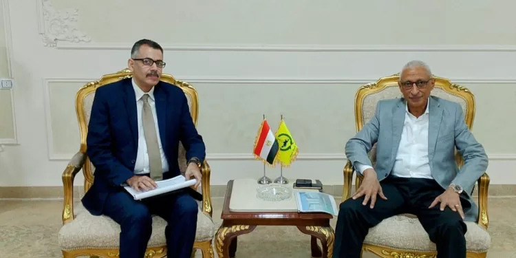 شمال سيناء تتعاون مع جهاز تنظيم الاتصالات لتحسين الخدمات الرقمية