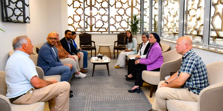 وزيرة البيئة: جبل الجلالة تحفة طبيعية تقدمها مصر للعالم في اليوم العالمي للطيور