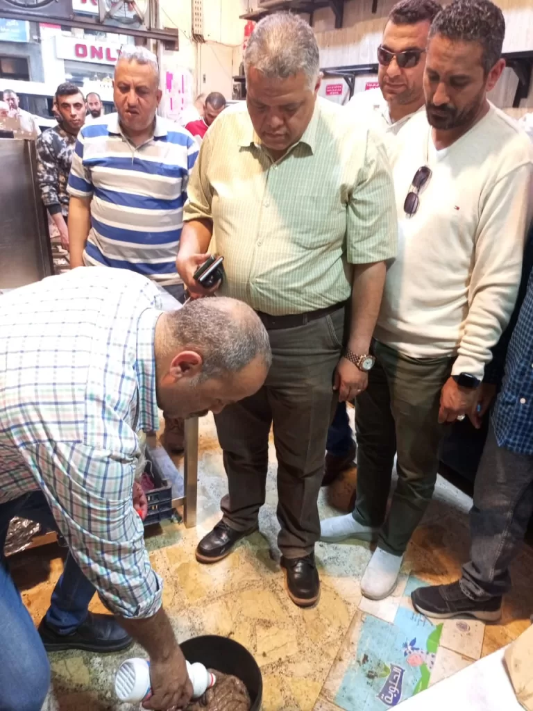 150 ألف جنية غرامات ورفع 335 حالة إشغال طريق بوسط الإسكندرية 3 - جريدة الجمهورية WhatsApp Image 2025 05 11 at 2.24.47 PM 1 - جريدة الجمهورية