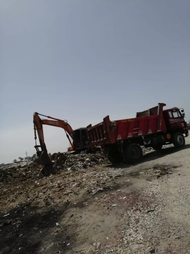 بمساحة قياسية.. الجيزة تطلق أكبر ساحة لانتظار الشاحنات الثقيلة بمركز الصف 5 - جريدة الجمهورية WhatsApp Image 2025 05 12 at 11.55.04 AM 1 - جريدة الجمهورية