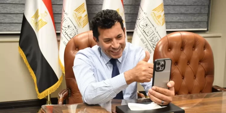 صبحي يهنئ منتخب الشباب بعد التأهل للمونديال بغياب دام 12 سنة