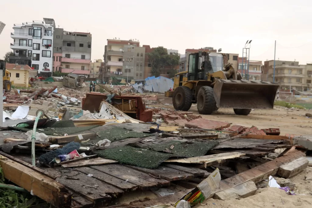 انتصار القانون.. إنهاء سيطرة الكرفانات على نادي المنتزة بالإسماعيلية 7 - جريدة الجمهورية WhatsApp Image 2025 05 13 at 11.29.29 PM 3 - جريدة الجمهورية