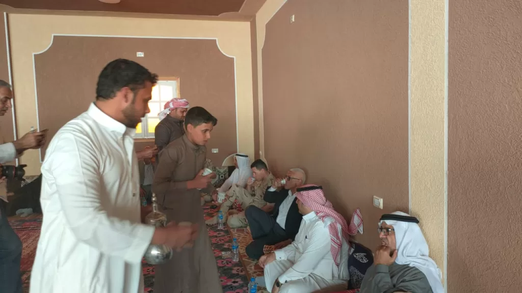 تعزيز الشراكة المجتمعية.. محافظ شمال سيناء يناقش أولويات التنمية مع مشايخ وعواقل وأهالي وسط سيناء 10 - جريدة الجمهورية WhatsApp Image 2025 05 13 at 6.05.34 PM 1 - جريدة الجمهورية