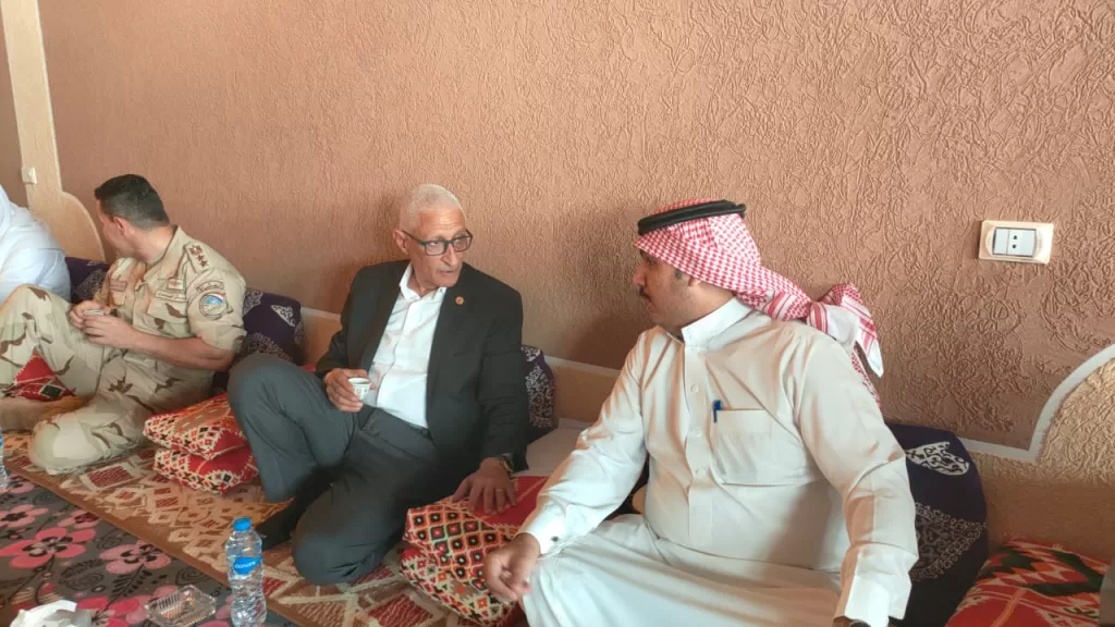 تعزيز الشراكة المجتمعية.. محافظ شمال سيناء يناقش أولويات التنمية مع مشايخ وعواقل وأهالي وسط سيناء 14 - جريدة الجمهورية WhatsApp Image 2025 05 13 at 6.05.34 PM - جريدة الجمهورية