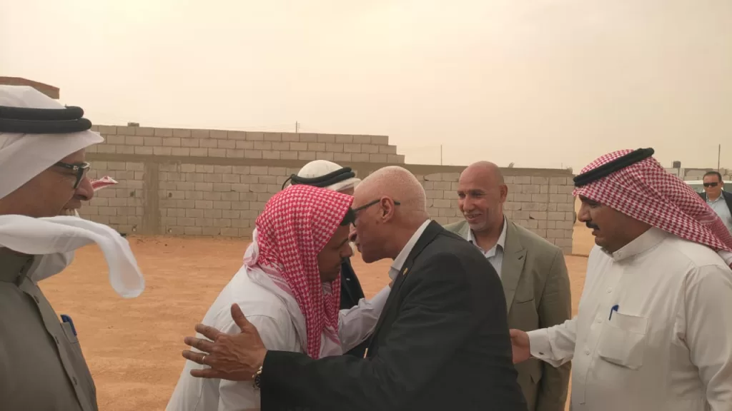 تعزيز الشراكة المجتمعية.. محافظ شمال سيناء يناقش أولويات التنمية مع مشايخ وعواقل وأهالي وسط سيناء 18 - جريدة الجمهورية WhatsApp Image 2025 05 13 at 6.05.35 PM 4 - جريدة الجمهورية