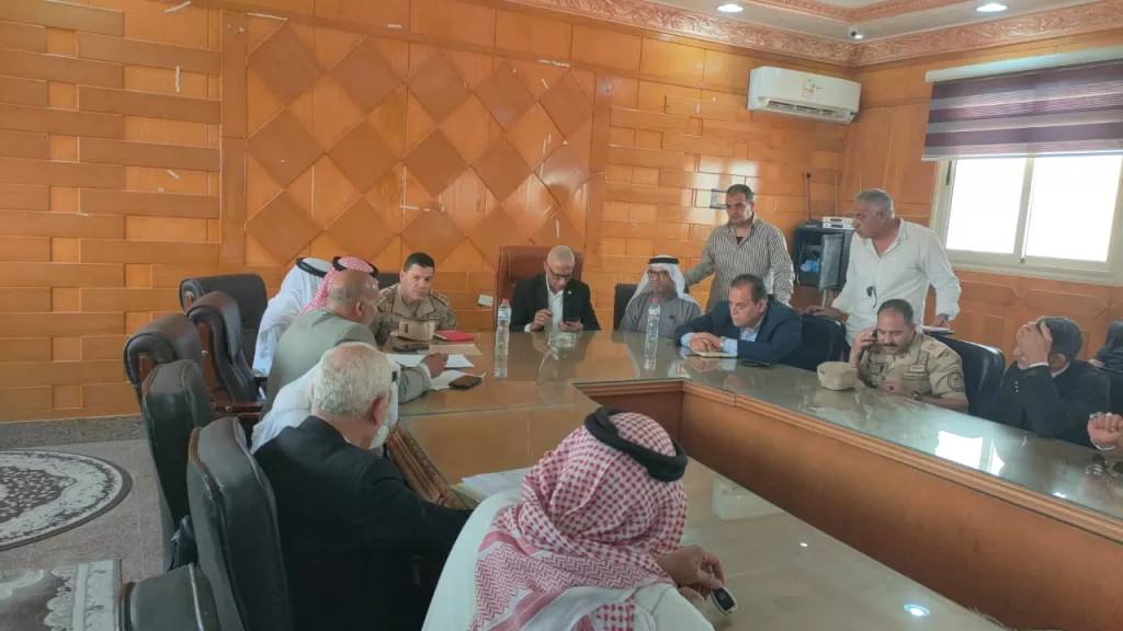 تعزيز الشراكة المجتمعية.. محافظ شمال سيناء يناقش أولويات التنمية مع مشايخ وعواقل وأهالي وسط سيناء 29 - جريدة الجمهورية WhatsApp Image 2025 05 13 at 6.06.04 PM 2 - جريدة الجمهورية